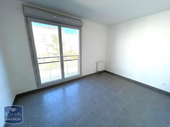 Location Appartement 4 pièces 79m² PORT DE BOUC 13110 - Photo 1