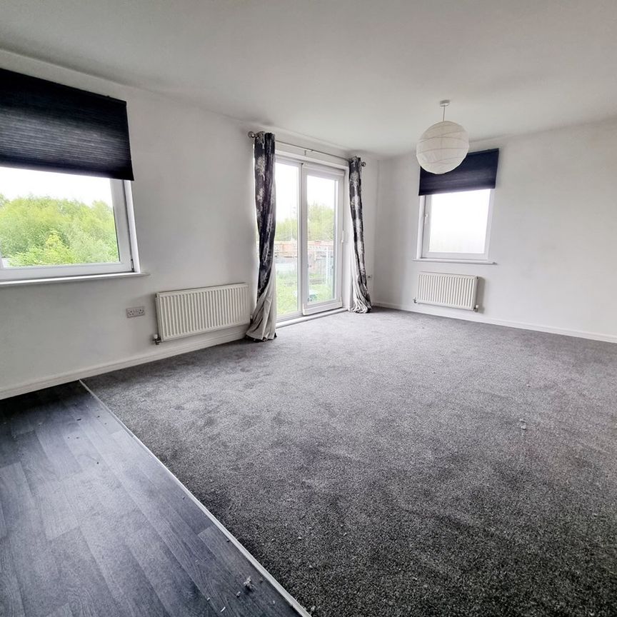 Property To Rent Lower Hall Street, St. Helens, WA10 | 2 Bedroom Apartment through Little Estate Agents - Photo 1