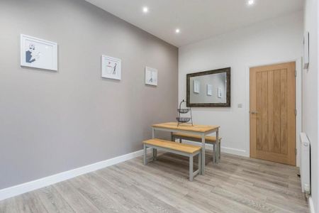 4 bedroom house to rent - Photo 2