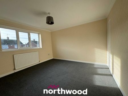 3 bedroom end of terrace house to rent - Photo 4