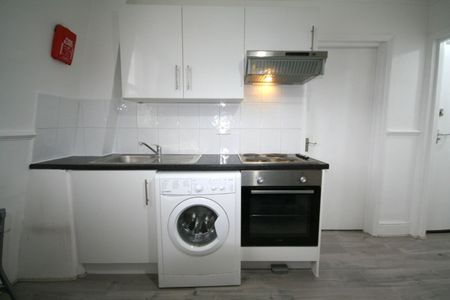 1 Bed Flat, London, W2 - Photo 5
