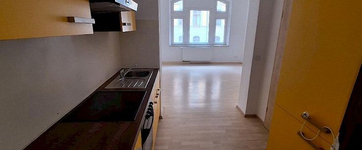 helle 2,5 Zimmer Wohnung mit Einbauküche und Balkon - hier wartet ihr neues Zuhause auf Sie - Photo 1