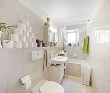 2.5 Zimmer, 1. Stock - Photo 1