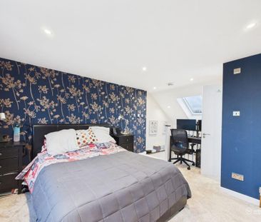 3 bedroom end of terrace house to rent - Photo 4