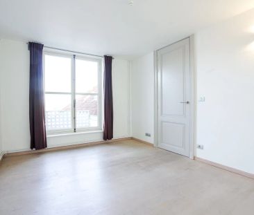 Stijlvolle en ruime duplex in de historische stadskern - Photo 2