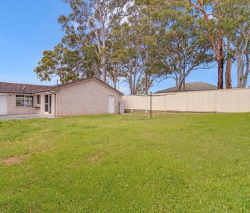 WELL-PRESENTED FAMILY HOME IN A QUIET LEAFY LOCATION - Photo 3
