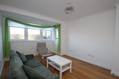 Knightswood Road, Glasgow, G13 - Photo 2