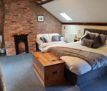 2 bedroom semi-detached house to rent - Photo 4