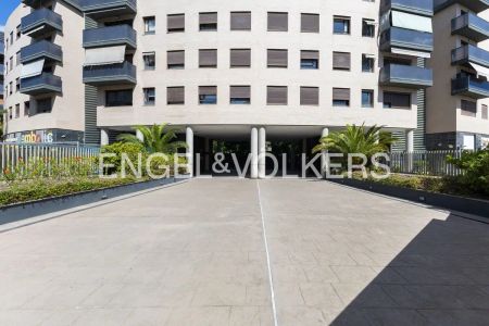 Valencia - Photo 5