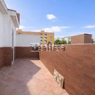 Alquiler de chalet adosado en Calle Calvario - Foto 1