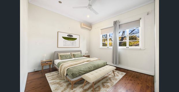 Entertainer's dream in heart of Kedron - Photo 1
