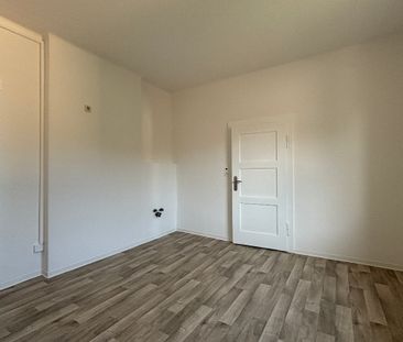 Renovierte 3-Raum-Wohnung in Branitz! - Photo 2