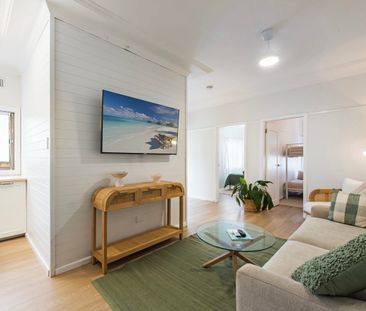 Coastal Living on Marine Parade – 6 Month Opportunity - Photo 1