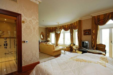 5 bedroom flat to rent - Photo 4