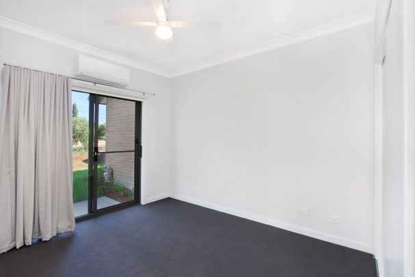 Three bedroom modern townhouse in a well located position in North Tamworth - Photo 1