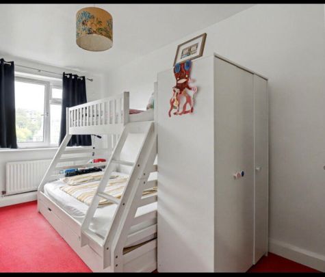 2 Bed Flat, Friern Road, SE22 - Photo 1