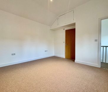 Taverners Way - Photo 3