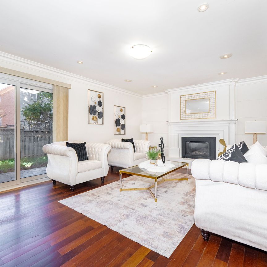 For Lease - 382 Elgin Mills Road, Richmond Hill, Ontario - Photo 1