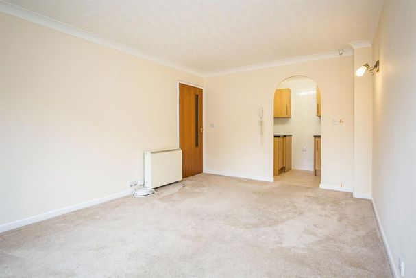 1 bedroom retirement property to rent - Photo 1