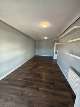 Piso de alquiler en Calle de María Tubau, Las Tablas - Photo 1