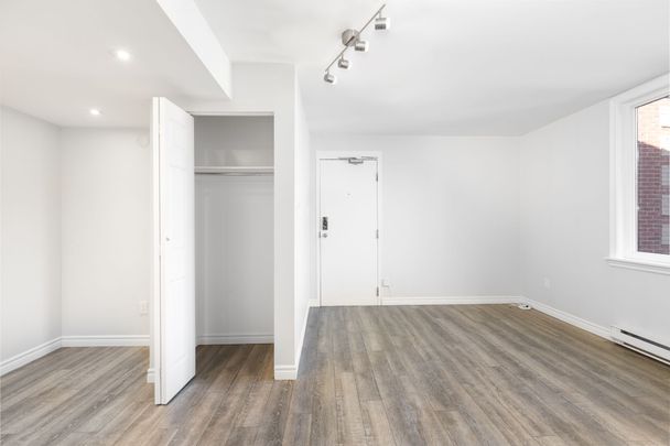 For Lease - 1250 King Street Unit# 30, Toronto, Ontario - Photo 1