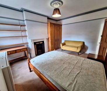 Room in a Shared House, Carlton Road, CR2 - Photo 1