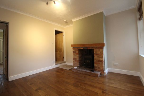 2 bedroom House for rent - Photo 1