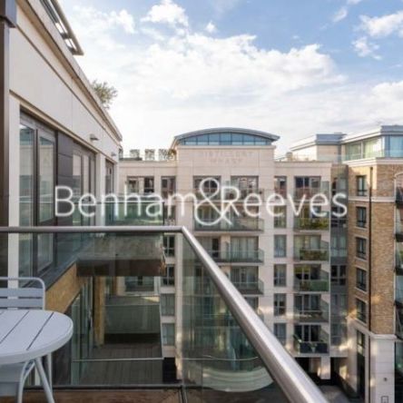 2 Bedroom flat to rent in Parrs Way, Hammersmith, W6 - Photo 1