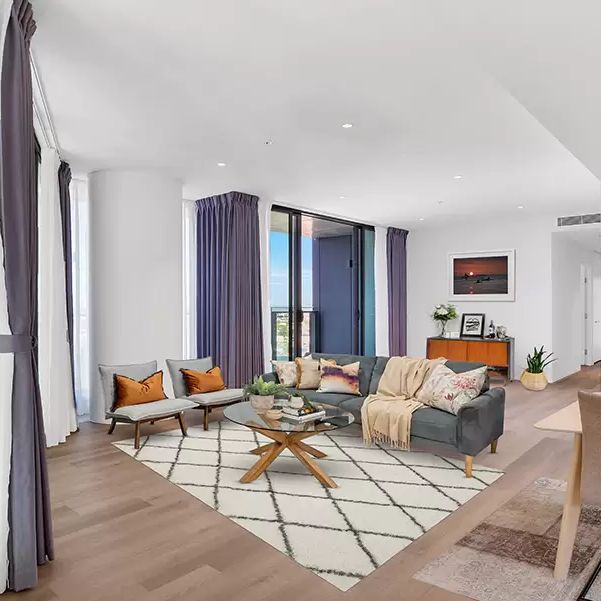 MGM MARTIN - FURNISHED THREE BEDROOM APARTMENT - Photo 1