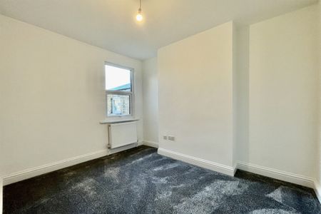 3 bed House Lassell Street, SE10 - Photo 3