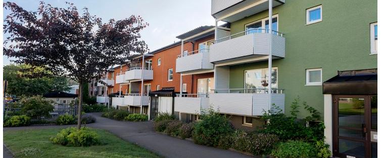 Hundraårsgatan 11 - Foto 1