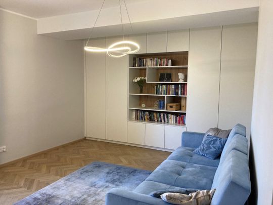 Trzy pokoje przy Łazienkach Królewskich 62 m² - Фото 1