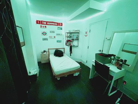 For Lease - 915 Lansdowne Ave, 2nd Floor Avenue, Toronto, Ontario - Photo 4