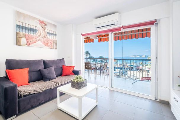 Apartamento de alquiler en Avenida Estocolmo, Rincón Alto - Photo 1