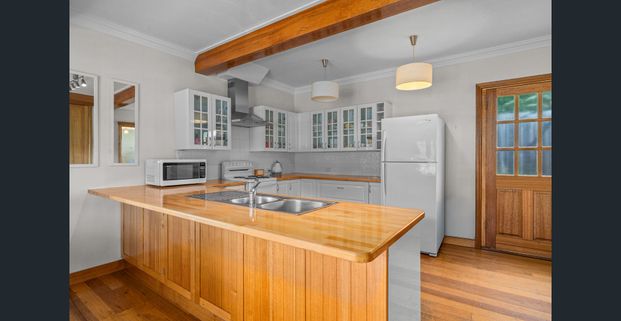 Charming Sandstone Home - Photo 1