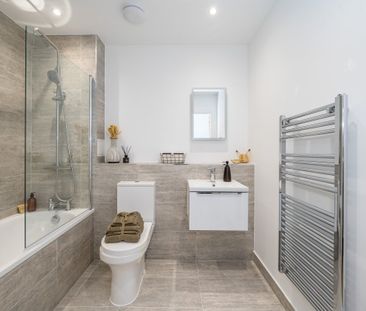 Lakeside Close - Photo 4