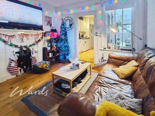 2 bedroom terraced house to rent - Photo 1