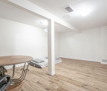 For Lease - 78 Grandridge Crescent, Guelph, Ontario - Photo 3