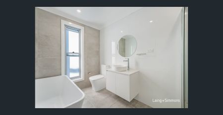 Stylish and Ultra Modern Family Home! - Photo 5