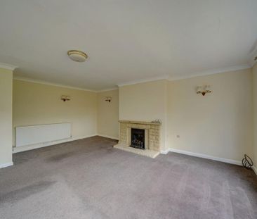2 bedroom semi-detached bungalow to rent - Photo 4