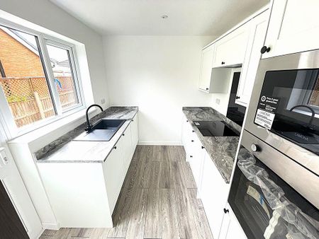 2 bedroom bungalow to rent - Photo 4