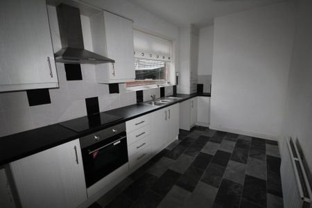 2 bedroom terraced house to rent - Photo 5