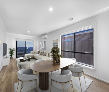 Stylish & Low-Maintenance Living! - Photo 1