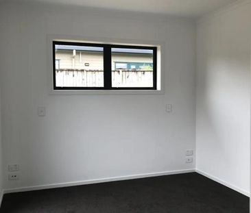 2/17 MacCallum Court - Photo 2