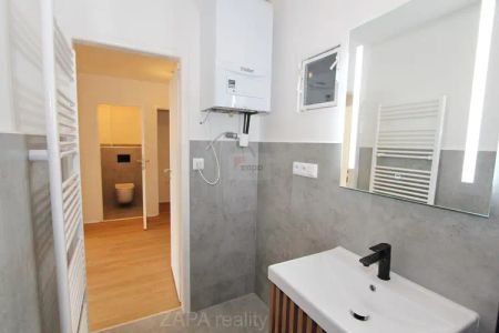 Pronájem světlého bytu 3+kk 62 m - Fotografie 3
