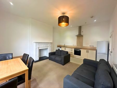 2 Bed Flat, Summerfield, LS18 - Photo 2