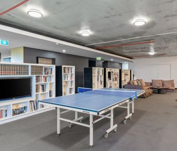 Chic Studio Living in the Heart of Vibrant South Yarra - Photo 2