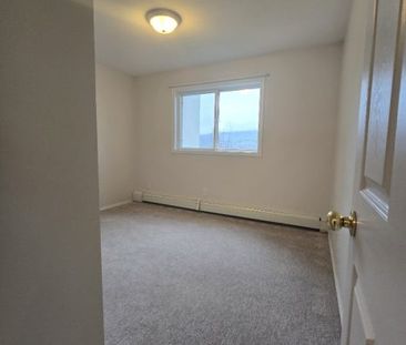 The Cliffs-Vernon 2 Bed 2 Bath 2nd floor facing West - Photo 4