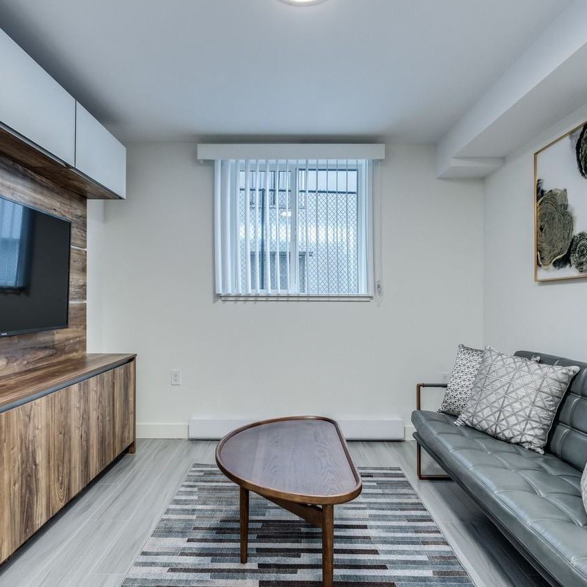 1168 Pendrell Street apartment — Vancouver, BC (1-Bedroom) - 1 Bedroom - Photo 1