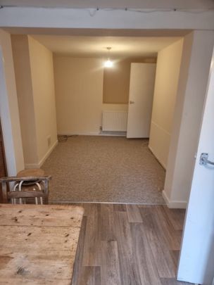 4 Bed Maisonette, Upper North Street, BN1 - Photo 1